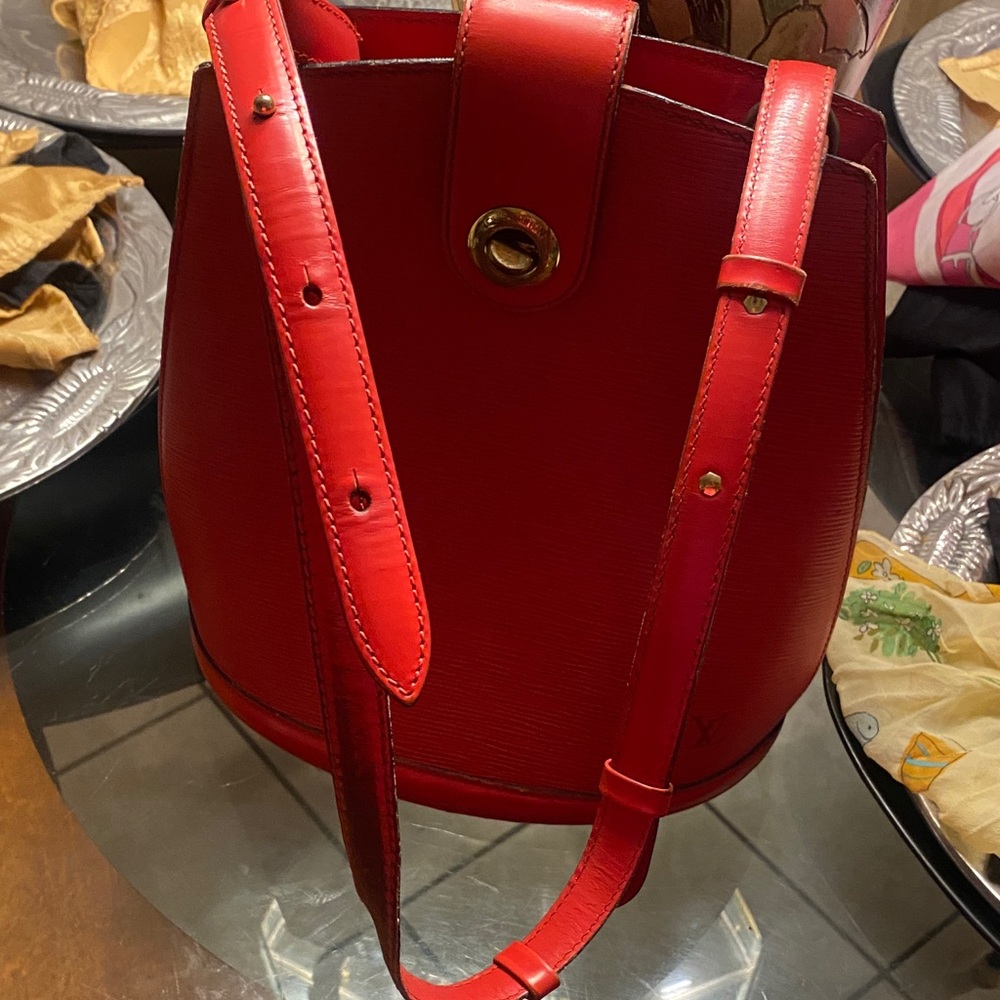 Elegant Red L V Women's Bag - Picture 6 of 16